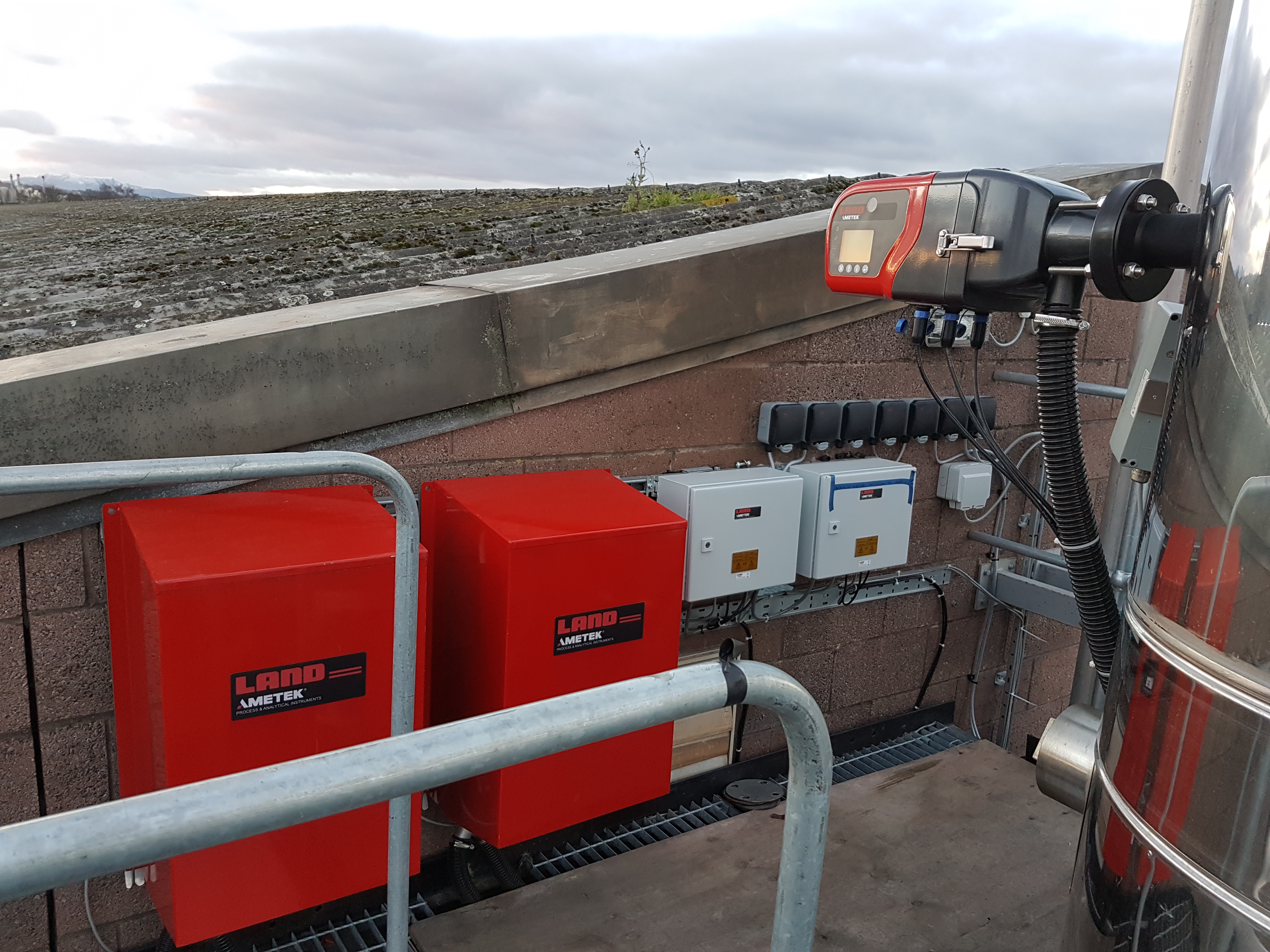 AMETEK Land Gas and Dust Monitors Help Jeld-Wen Achieve Emissions Compliance