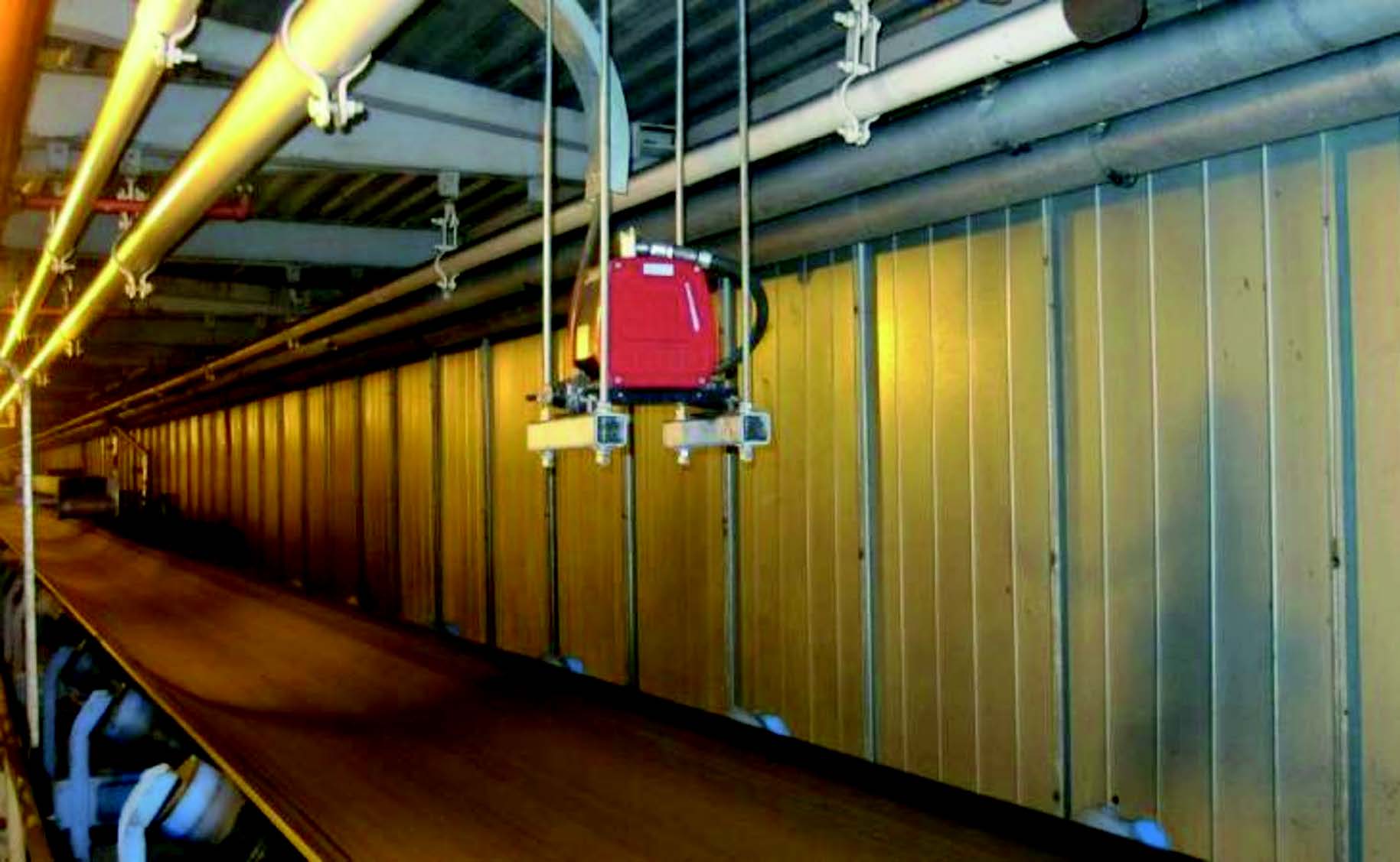 Best Tool for Detecting Hot Inclusions on a Conveyor