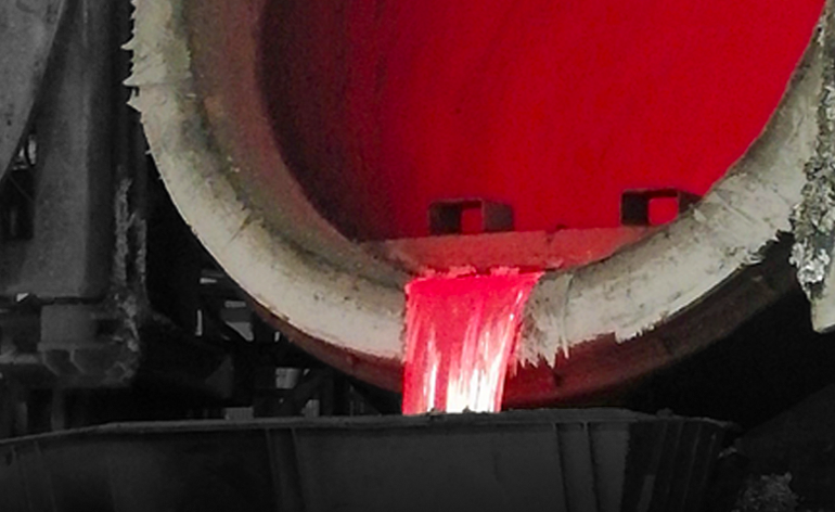 Liquid Aluminium Temperature Measurement During the Tapping Process